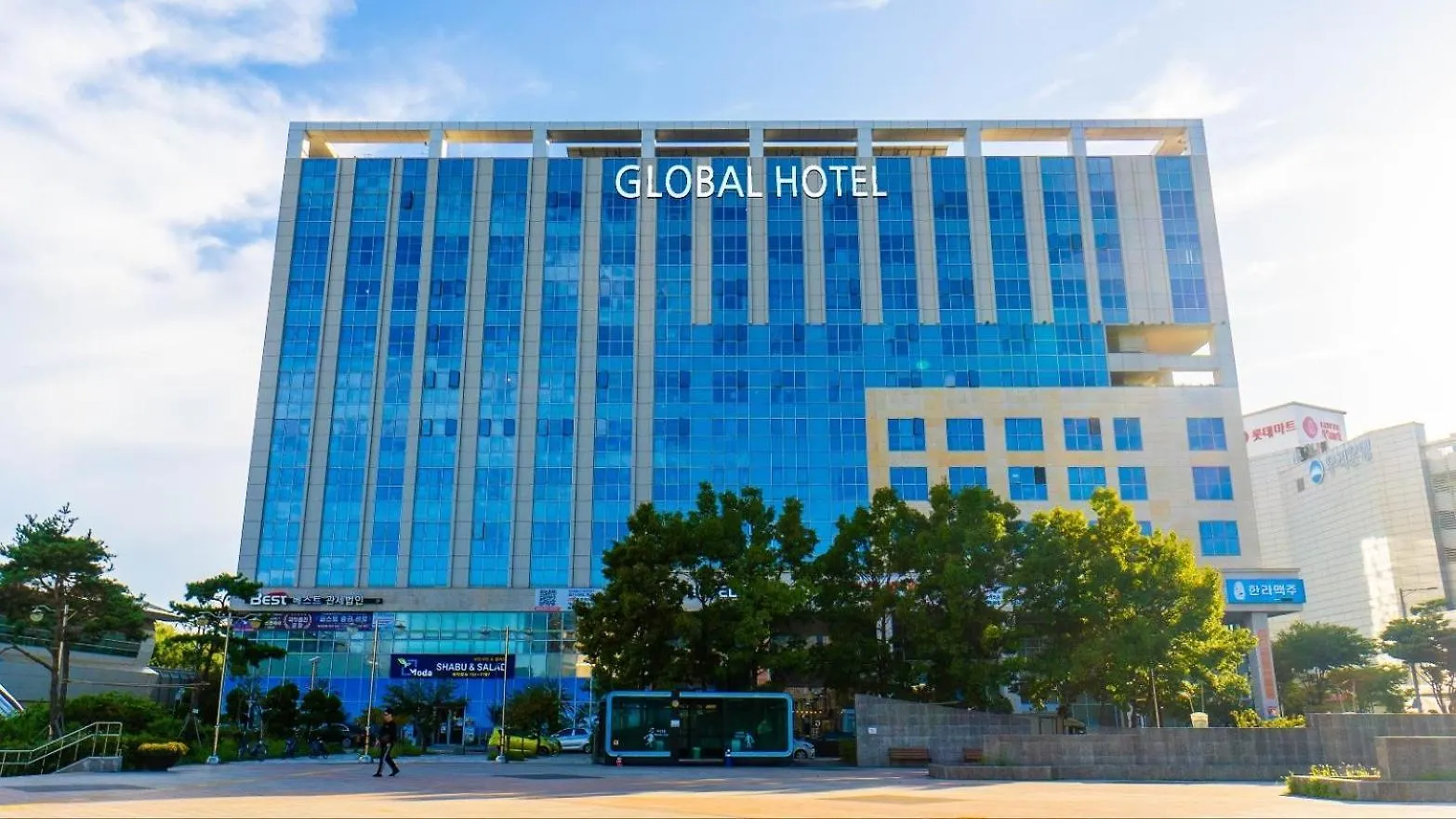 Incheon Airport Global Hotel & Suites Unsu Station