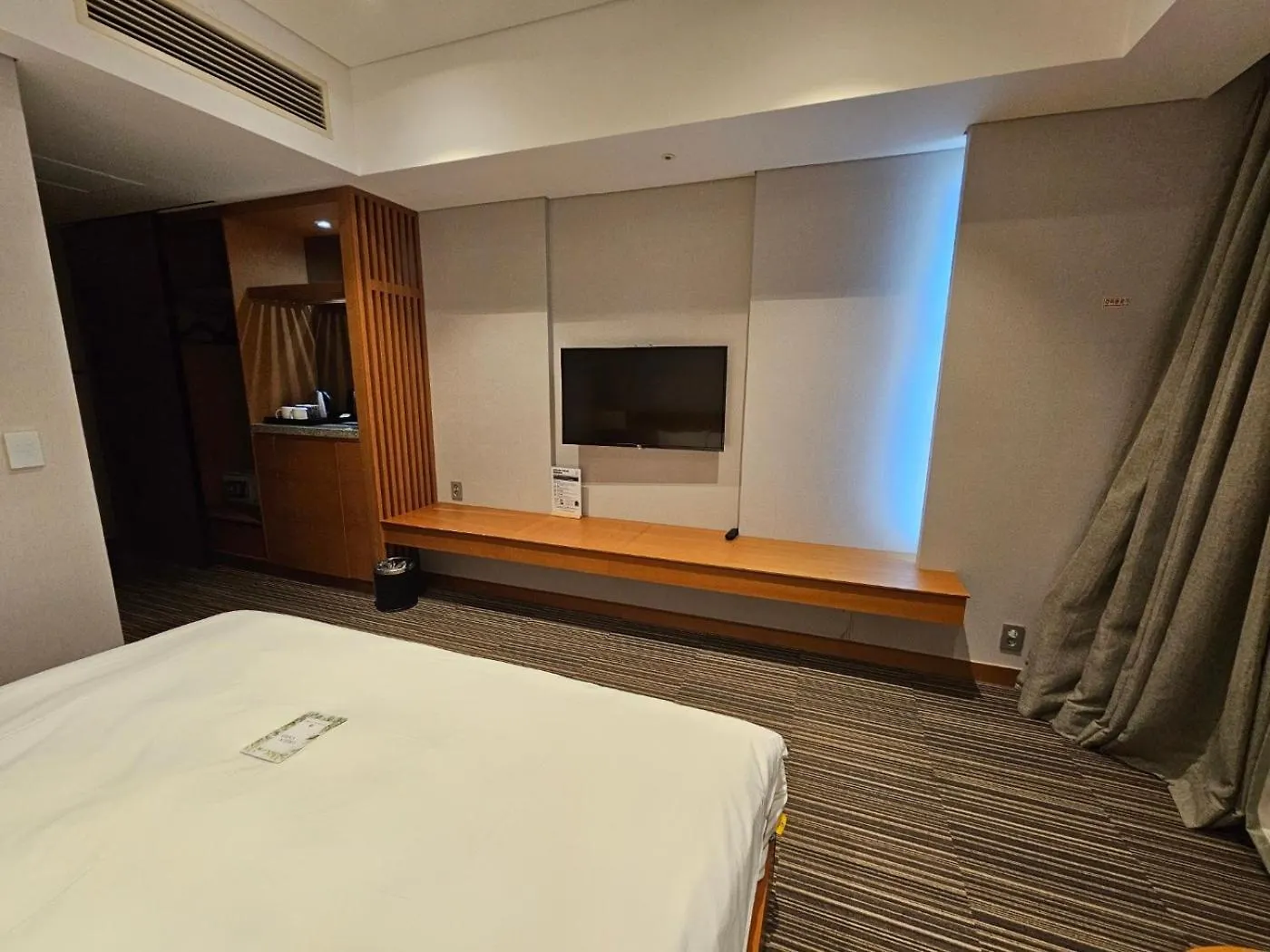 Incheon Airport Global Hotel & Suites Unsu Station 0*,