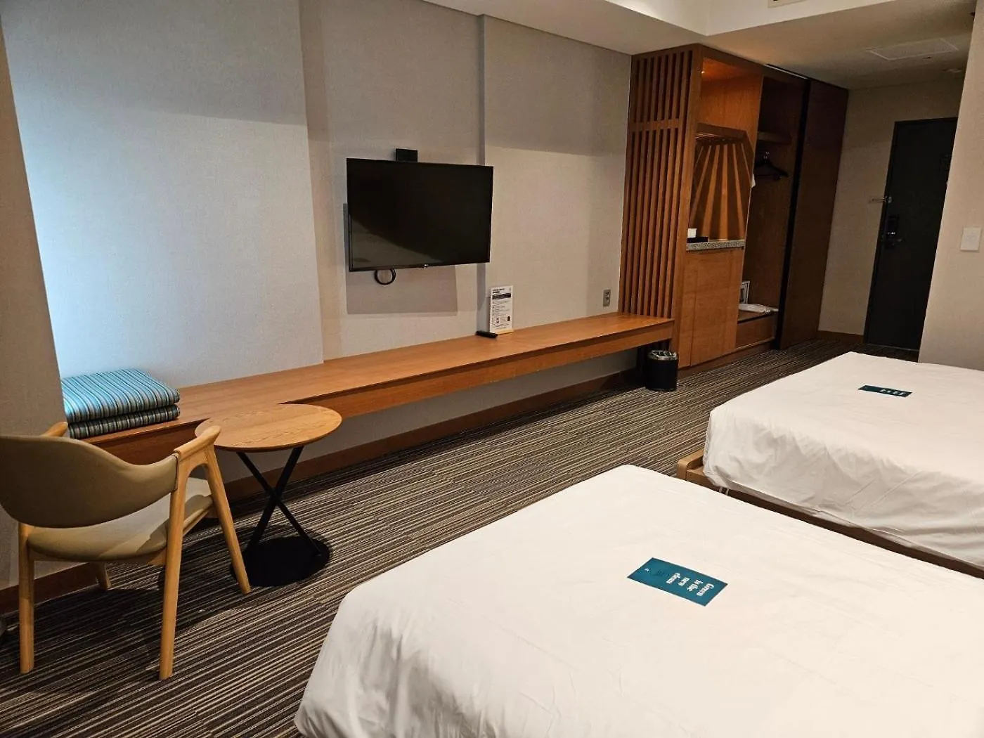 Incheon Airport Global Hotel & Suites Unsu Station