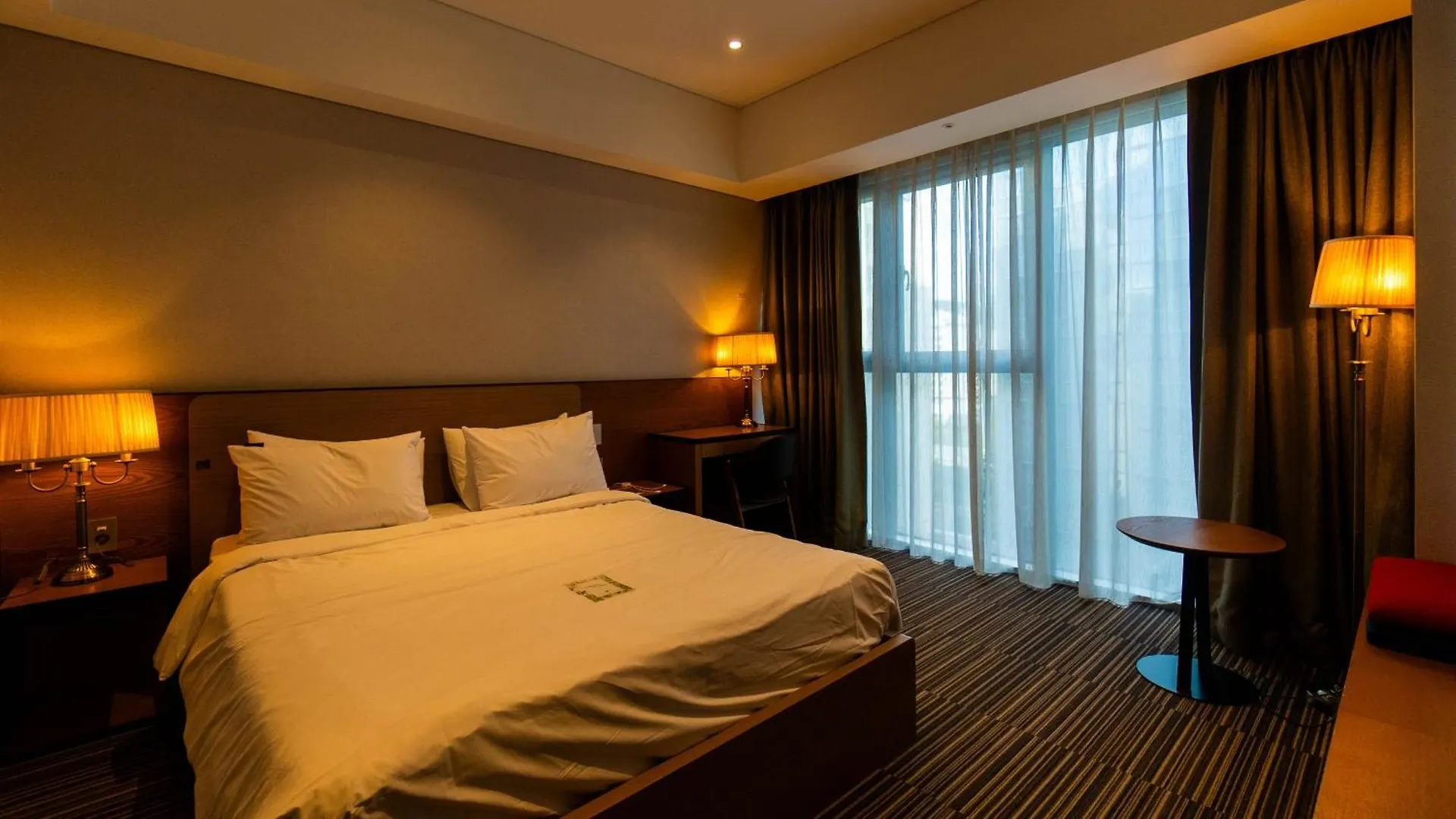 Incheon Airport Global Hotel & Suites Unsu Station Korsel